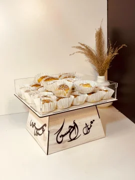 مضيفة معمول خشب second