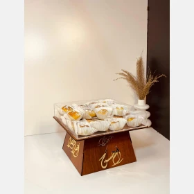 مضيفة معمول خشب