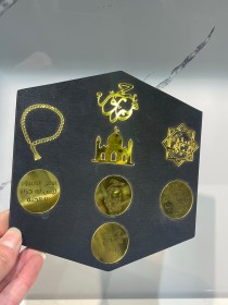 توزيعات الاكريلك لحجاج بيت الله الحرام