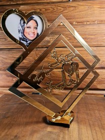 ستاند سداسي مع صورة